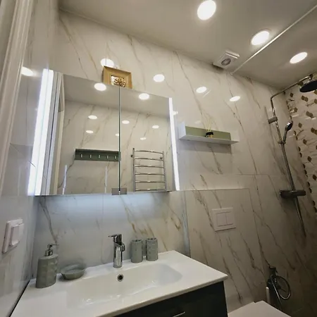 Апартаменти Uzupis Riverside