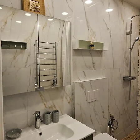 Апартаменти Uzupis Riverside *